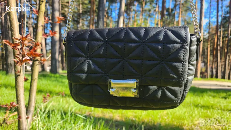 Мини класическа черна чантичка, снимка 1