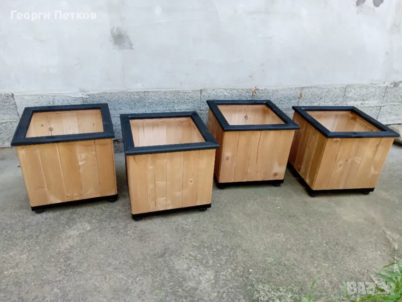 Кашпа от естествена дървесина-49х49хх47см., снимка 1