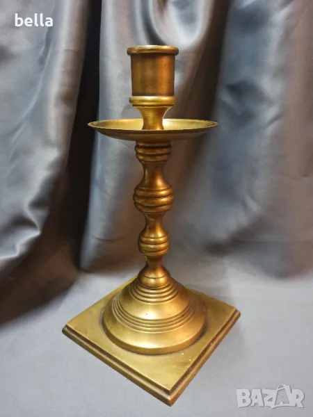 МАСИВЕН ВИСОК БРОНЗОВ СВЕЩНИК, снимка 1