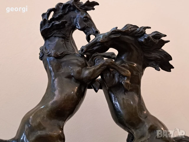 бронзова скулптура коне с мраморен пиедестал , снимка 4 - Декорация за дома - 51088699