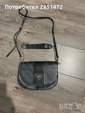 Дамска чанта Guess, снимка 3 - Чанти - 52854349