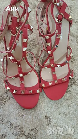 Обувки на ток 