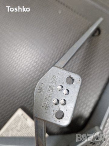 Стойка крачета за ТВ TCL 43EP660, снимка 2 - Стойки, 3D очила, аксесоари - 43490709