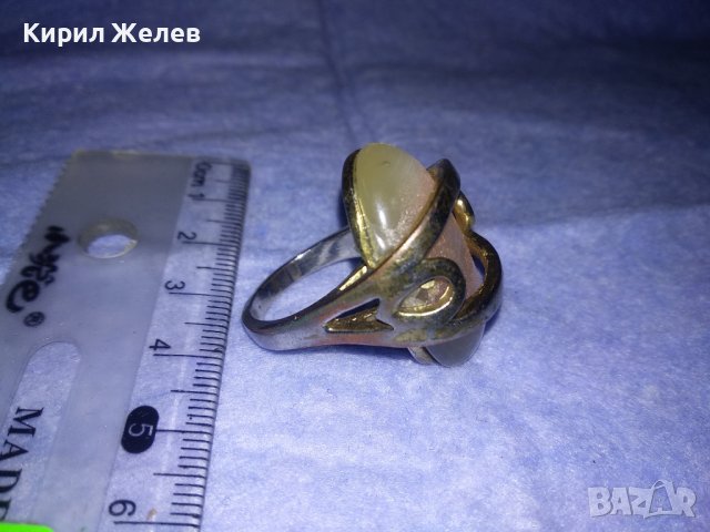 МЕДЕН ПОСРЕБРЕН РЕТРО ВИНТИДЖ СКЪПОЦЕНЕН ПРЪСТЕН с ШЛИФОВАН ИЗСКРЯЩ МИНЕРАЛ БЯЛО КОТЕШКО ОКО 36982, снимка 8 - Пръстени - 39714262