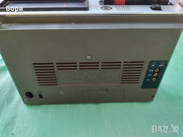 NATIONAL PANASONIC R-520B Радиокасетофон, снимка 8 - Радиокасетофони, транзистори - 33413059