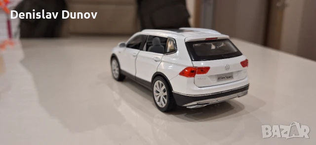 VW Tiguan 1:32 с отваряеми врати, капак, светещи фарове и стопове, снимка 5 - Коли, камиони, мотори, писти - 51210502