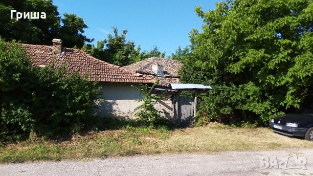 Продавам дворно място 1800м2 в с. Островче, снимка 16 - Парцели - 37517139