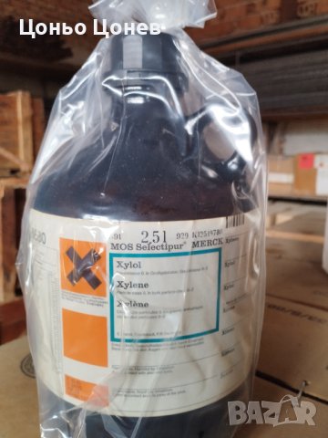 КСИЛОЛ 2.5 Л. Xylol Selectipur- р. а. "Merck" C6H4(CHз)2(C8H10) 2.5 литра