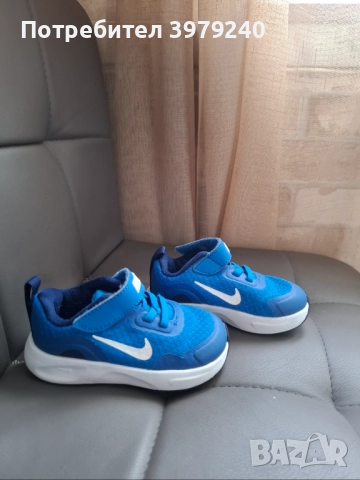 Бебешки маратонки Nike 22 номер