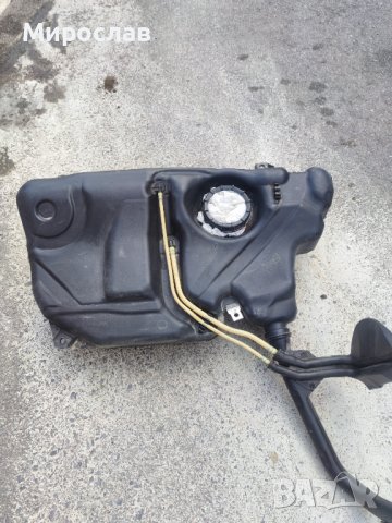 Резервоар от Seat Ibiza 1.9 6L, снимка 4 - Части - 37335214