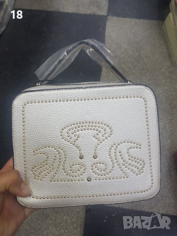 Дамски чанти, снимка 8 - Чанти - 40501456