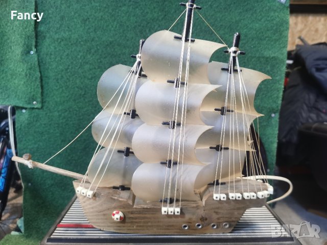 Дървена нощна лампа кораб , снимка 2 - Антикварни и старинни предмети - 44034725