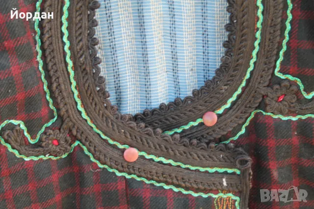 Мъжко вълнено елече с гайтани от народна носия, снимка 3 - Антикварни и старинни предмети - 50130892