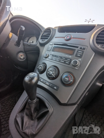 Kia Carens 2.0i, 145к.с., 7 местна, данъчен кредит, цена без ДДС, снимка 10 - Автомобили и джипове - 52958915