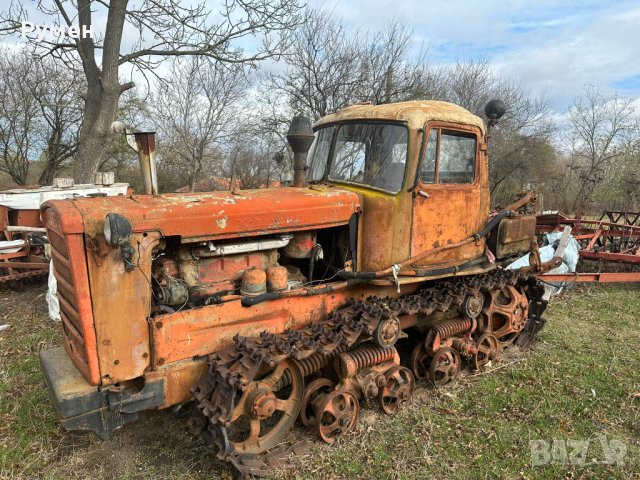 Верижен Трактор DT 74