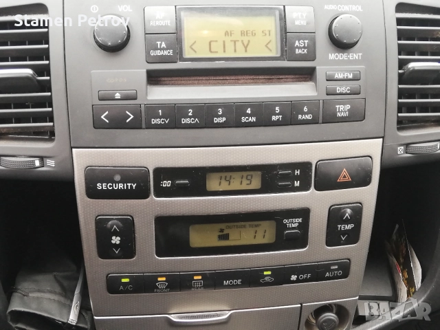 Toyota Corolla verso 1.8i Linea Sol/LPG, снимка 12 - Автомобили и джипове - 52304497