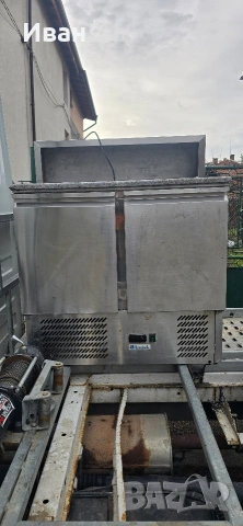 Хладилна маса, саладета, пицарска, гранитен плот