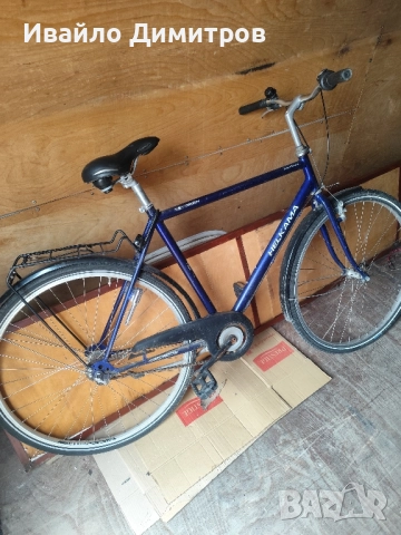 Велосипед с вътрешни скорости с контра.