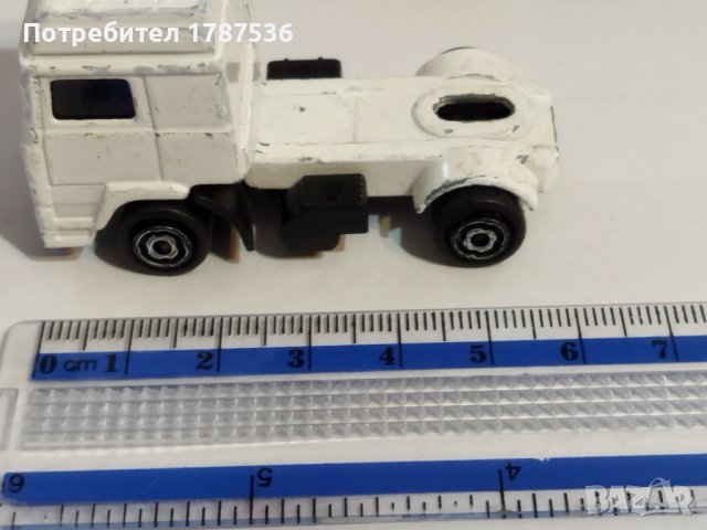 Волво влекач Majorette 1/100 Truck Volvo, снимка 8 - Колекции - 38979790