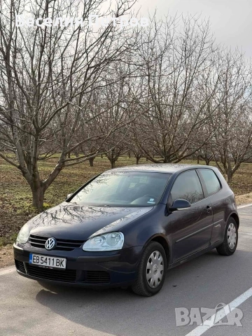 VW Golf 1.4i Перфектен!, снимка 2 - Автомобили и джипове - 52624000