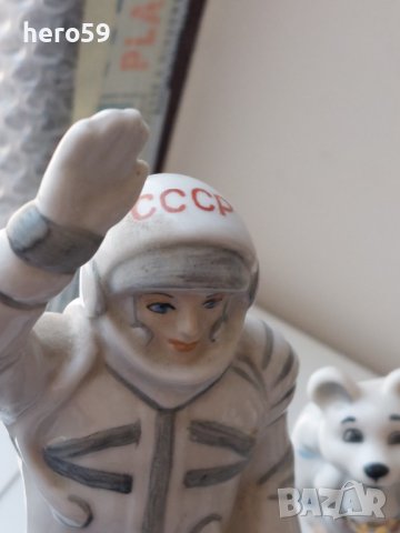 СССР-порцеланови фигури-космос 1960-70 год космонавтите продадени, снимка 7 - Колекции - 43560923
