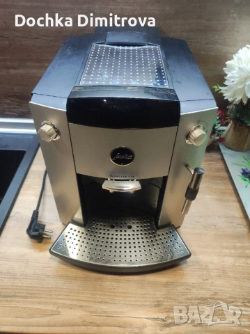 Кафеавтомат Jura, за части , снимка 4 - Кафемашини - 53144141