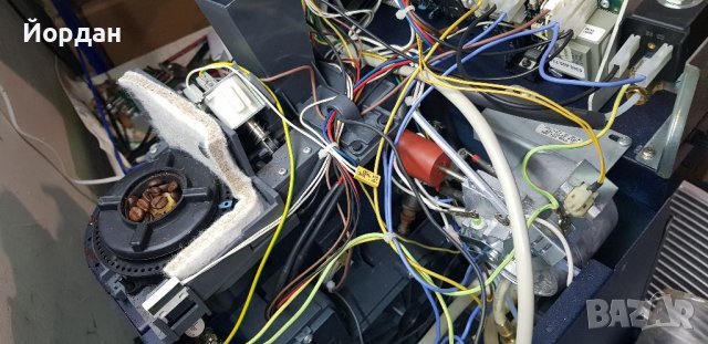 Кафемашина Saeco Royal Office обслужена изцяло! Като нова!, снимка 14 - Кафемашини - 39637653