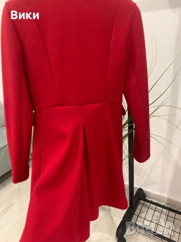 Червено палто, снимка 17 - Палта, манта - 43500914