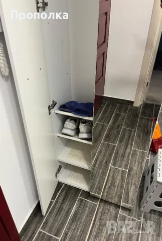 ДВУКРИЛЕН ГАРДЕРОБ С ОГЛЕДАЛО 60/35 Н192.5 смБЯЛ ГЛАНЦ, снимка 5 - Гардероби - 50086696