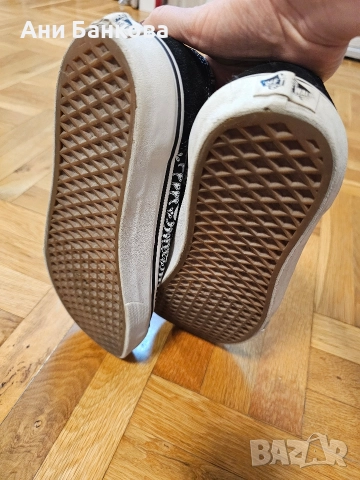 ​Vans Old Skool Bandana Skull – Оригинални кецове №43 (28 см), снимка 7 - Маратонки - 52939971