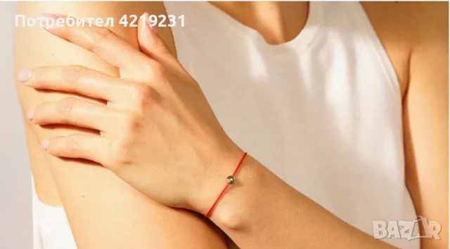 гривна червена връв с брилянт и злато, снимка 5 - Гривни - 49152686