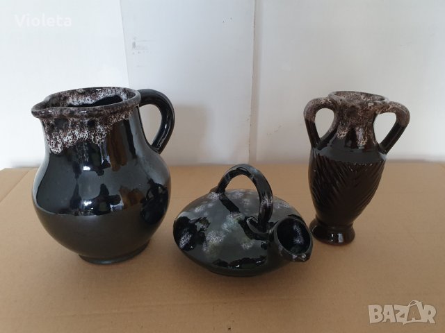 Комплект декоративни керамични вазички.