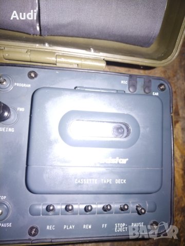 Радио-касетофон и диск на фирмата Roadstar,изработено по поръчка за автомобилната компания Jeep. Със, снимка 5 - Радиокасетофони, транзистори - 43528295