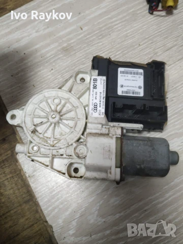 Мотор стъклоповдигач Audi A3, S3 , 8P4 959 801 B, снимка 8 - Части - 51006755