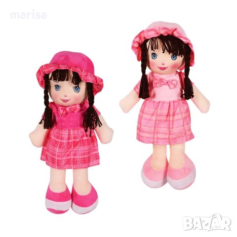 Мека парцалена кукла с модерна рокля и шапка, 45 см, варианти Код: 55602, снимка 1 - Кукли - 44016968