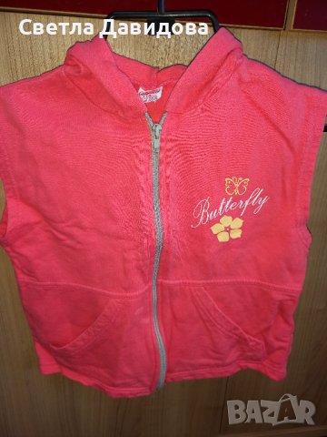 Детски суитчери, елечета и яке, различни размери , снимка 4 - Детски якета и елеци - 38247172