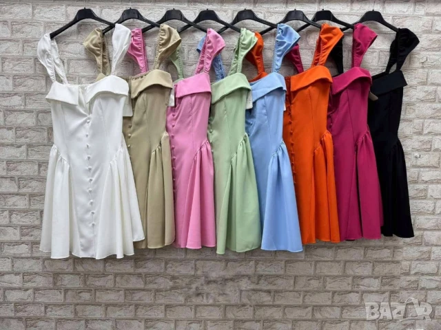 къси кокетни рокли в свежи цветове 