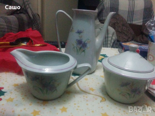 порцелани и стъклени неща, снимка 4 - Сервизи - 35585883