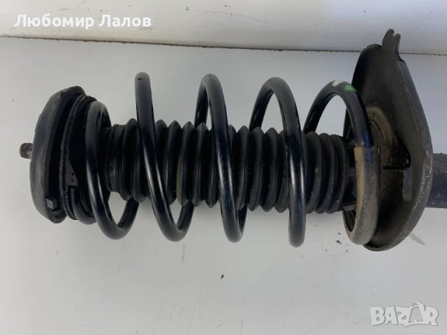 Преден десен амортисьор пружина Peugeot 5008 (09-13)г. , снимка 2 - Части - 50839081