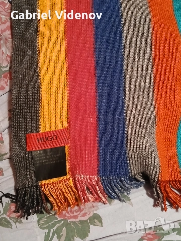 Зимен шал Hugo Boss., снимка 6 - Шалове - 52540173