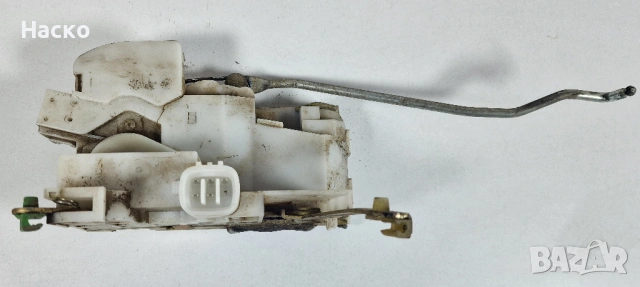 Предна Дясна Брава Toyota Avensis T22 Тойота Авенсис Т22 1997г-2003г, снимка 2 - Части - 53486617