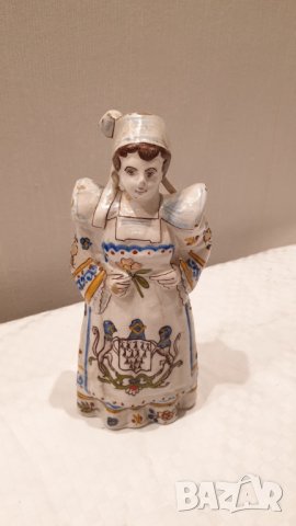 Порцеланова женска фигура, френска, фигурна камбана за вечер