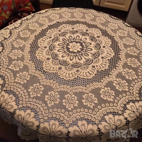 Немска ръчно изработена покривка за маса 