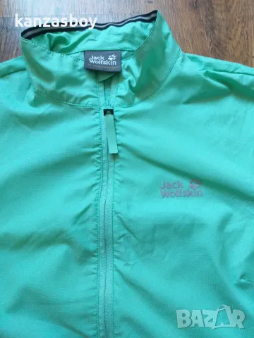 Jack Wolfskin Womens Jwp Wind W Pacific Green - страхотна дамска ветровка КАТО НОВА ХС, снимка 2 - Якета - 47610741