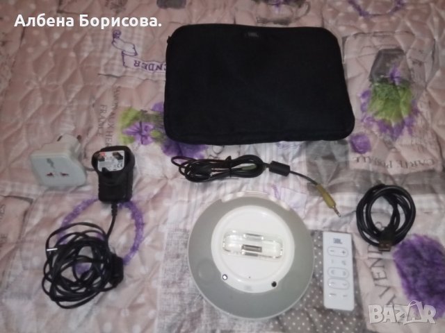 Оригинална докинг станция JBL чисто нова пълен комплект, снимка 1 - Аудиосистеми - 32277363