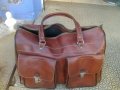 Стара българска кожена чанта сак с ципове, снимка 1 - Чанти - 43593526