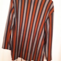 Дамска  блузка, снимка 2 - Блузи с дълъг ръкав и пуловери - 27809061