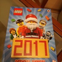 LEGO - Лего годишник от 2017 година, снимка 1 - Списания и комикси - 39329621