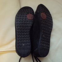 Оригинални обувки на Гучи, снимка 3 - Дамски ежедневни обувки - 18421429