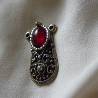 Възрожденска сребърна висулка с червен кехлибар, снимка 3 - Колекции - 24229487